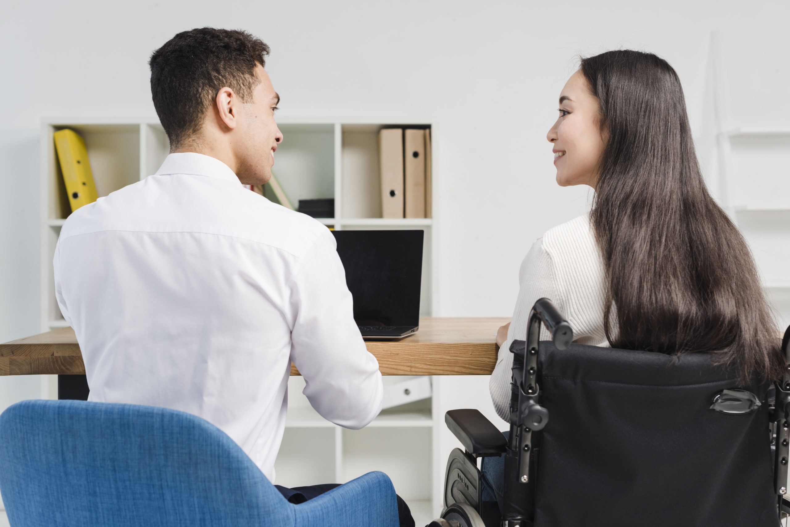 Lire la suite à propos de l’article Entreprises de plus de 20 salariés : Vous avez l’obligation d’employer des travailleurs handicapés et le déclarer sur la DSN de mai 2021